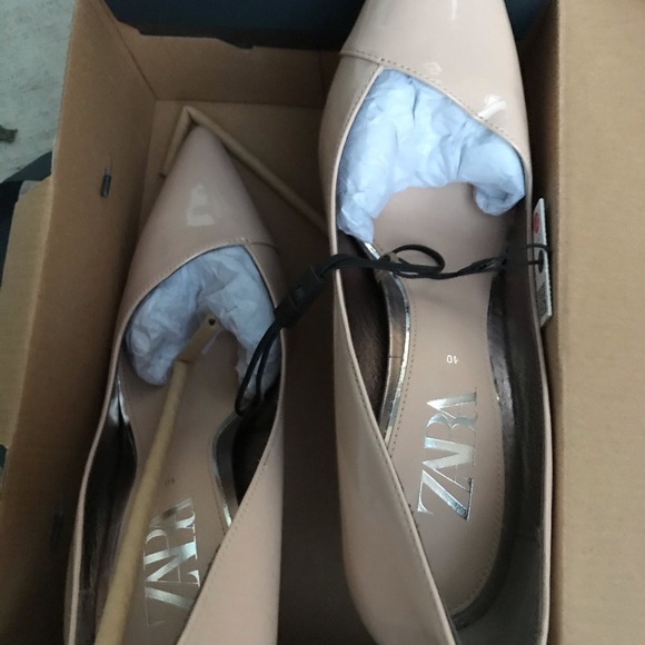 Zara heels size 9 ( brand new) - Picture 2 of 3